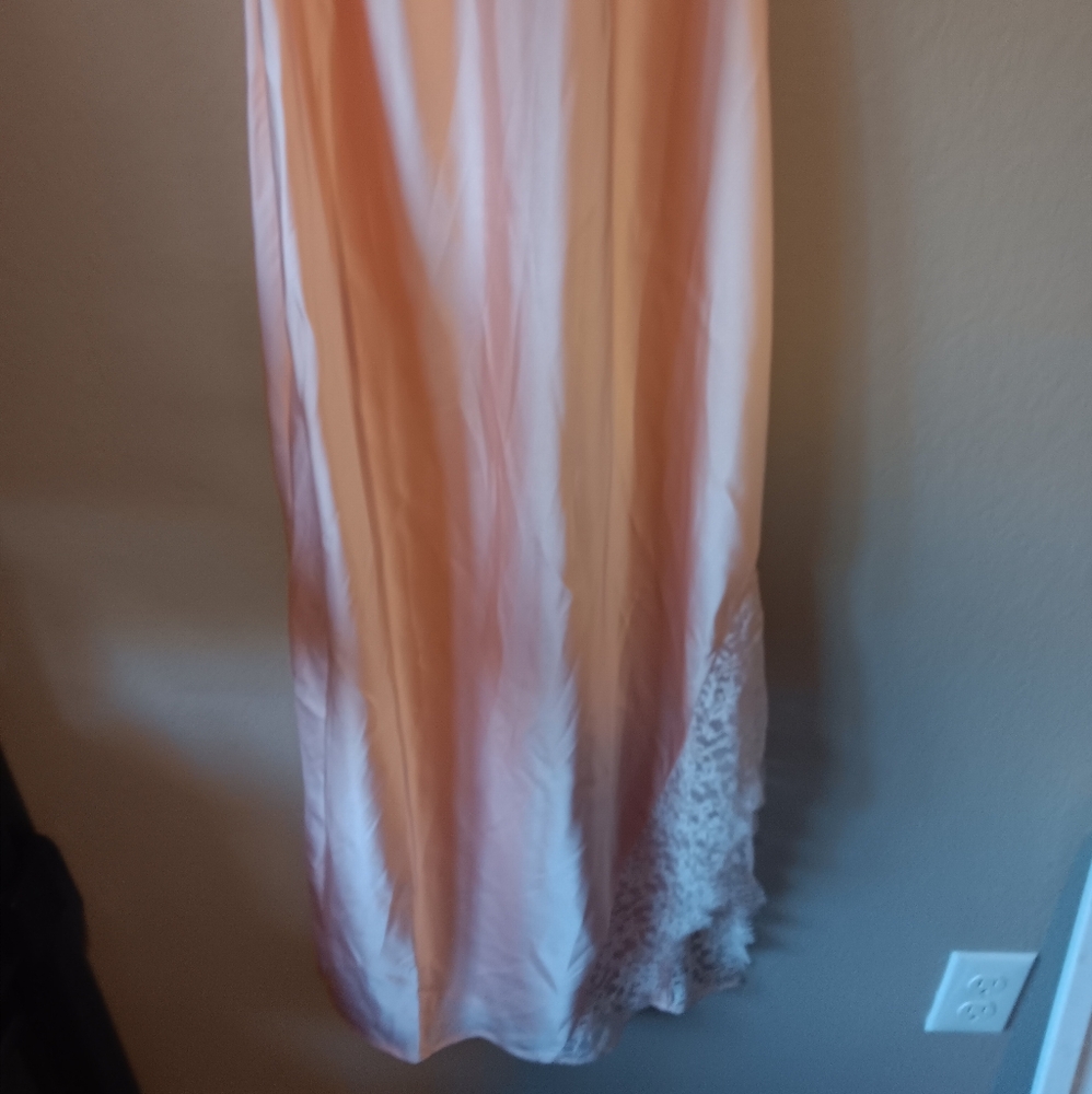 Future Collective Brand Elegant Lace-Trimmed Dress Size XSmall - Picture 4 of 8